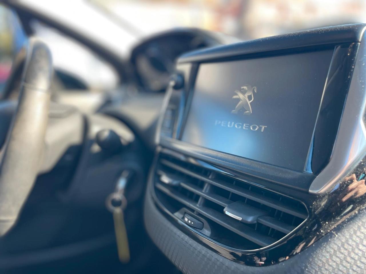 Peugeot 2008 BlueHDi 100 Black Matt