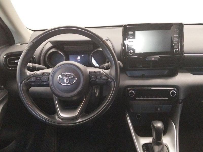 Toyota Yaris Hybrid Trend MY22