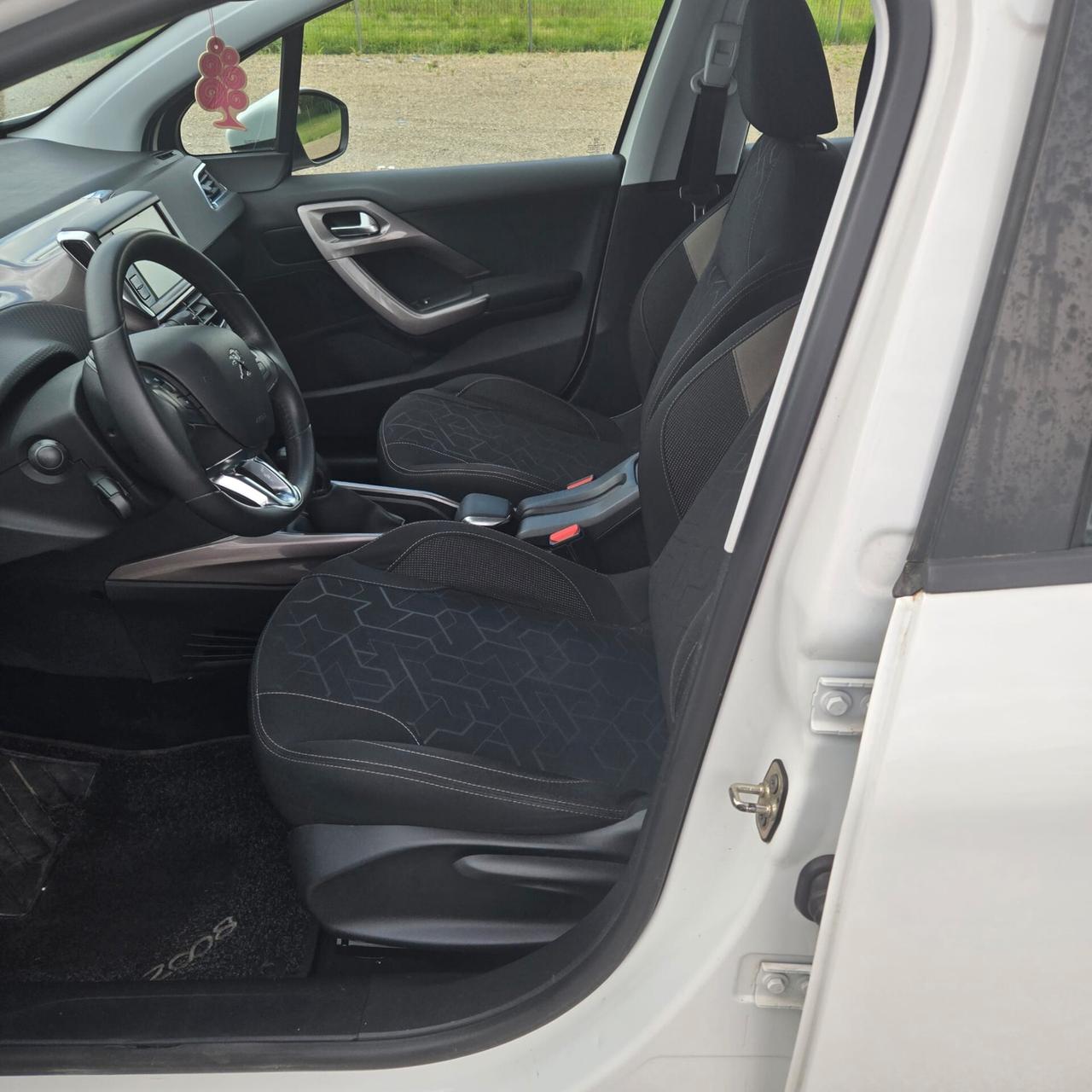 Peugeot 2008 1.2 VTi 82CV Access