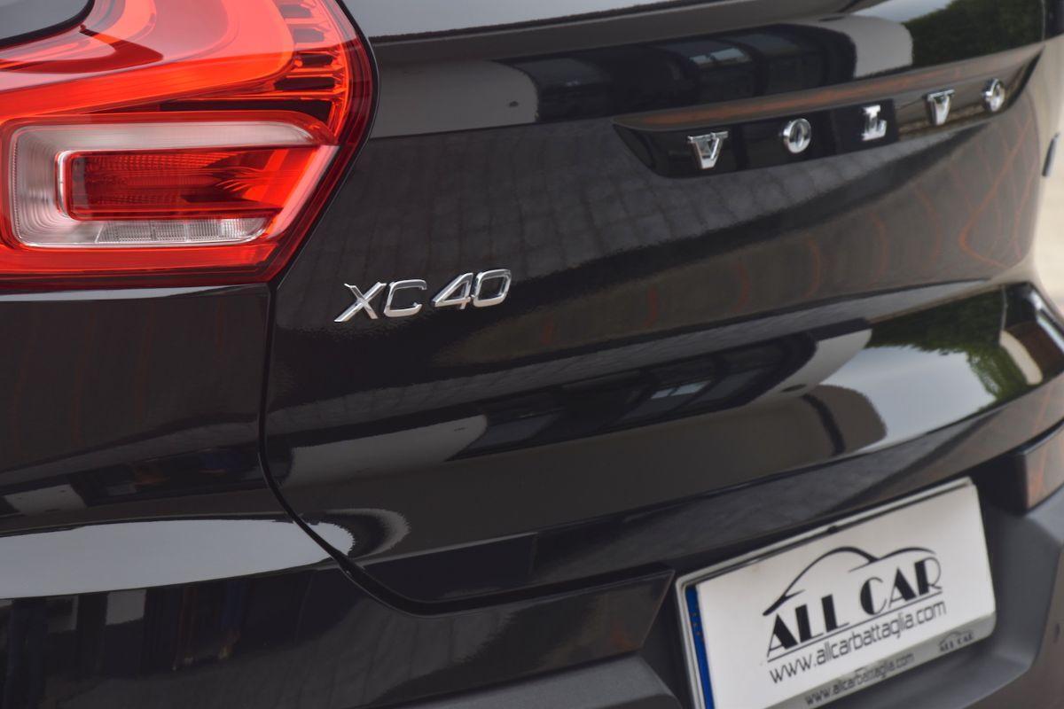 Volvo XC40 T4 Recharge Plug-in Inscription Expression