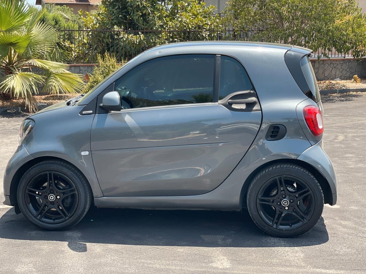 Smart ForTwo 90 0.9 Turbo brabus