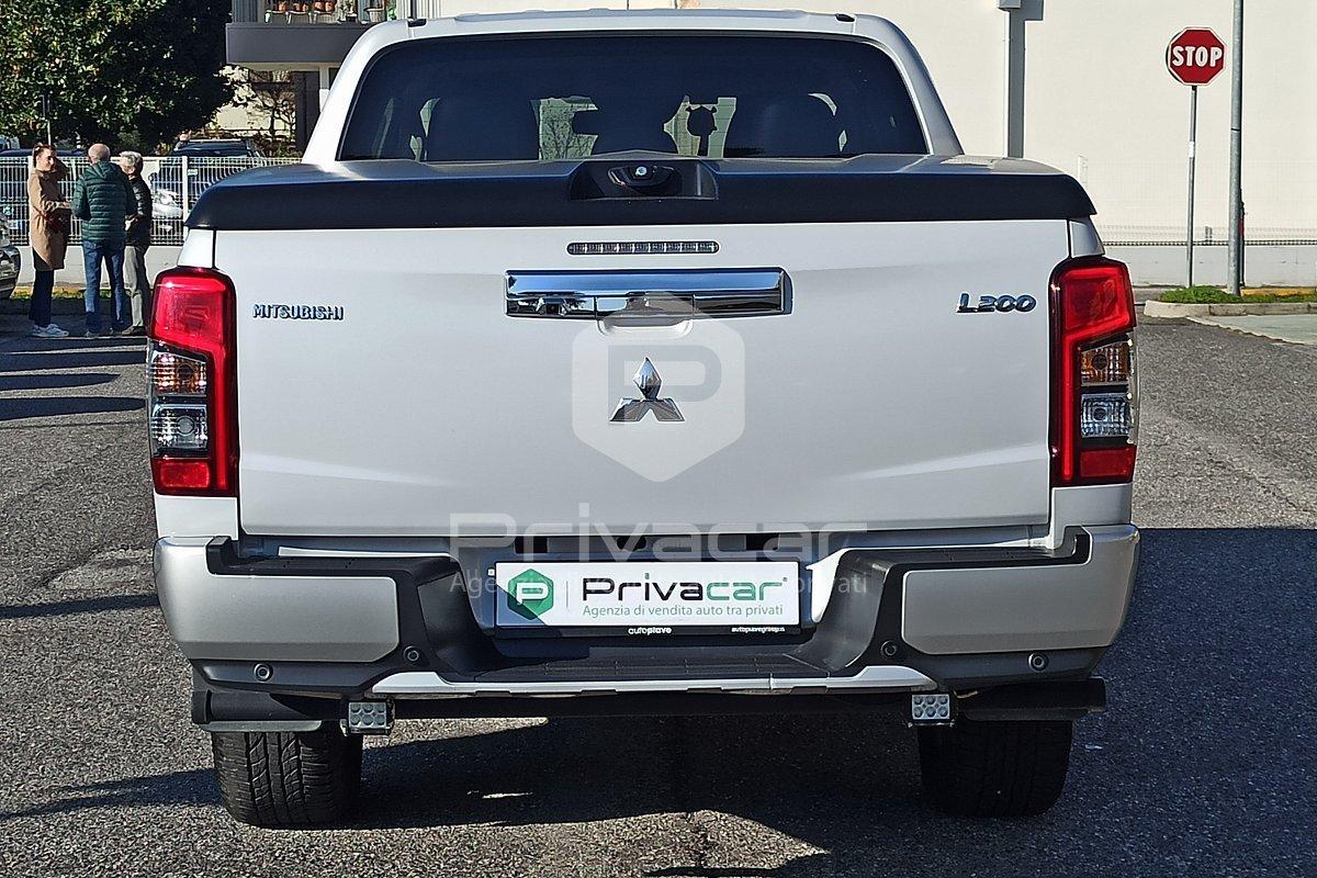 MITSUBISHI L200 2.3 D Double Cab 4x4 Super Select Diamond aut.