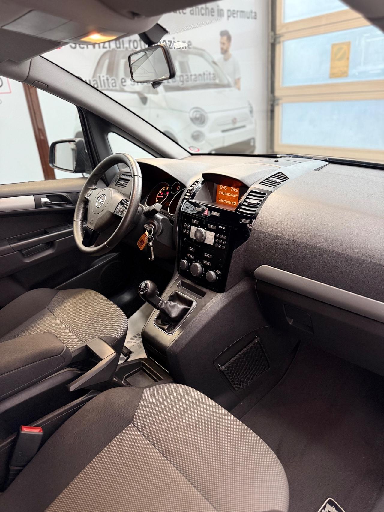 Opel Zafira 1.8 16V VVT Easytronic Cosmo