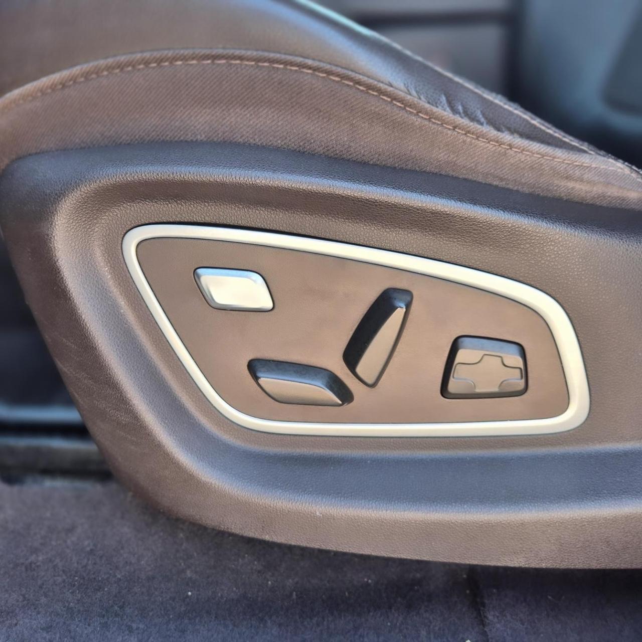 Renault Espace dCi 160CV EDC Energy Initiale Paris 4Control