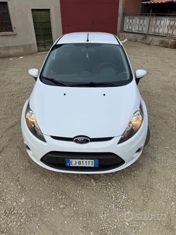Ford fiesta 1.4 diesel euro 5 79 mila km