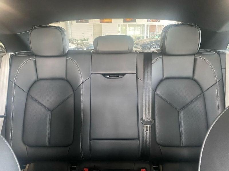 Porsche Macan 2.0 265 cv PDK - IVA Esposta