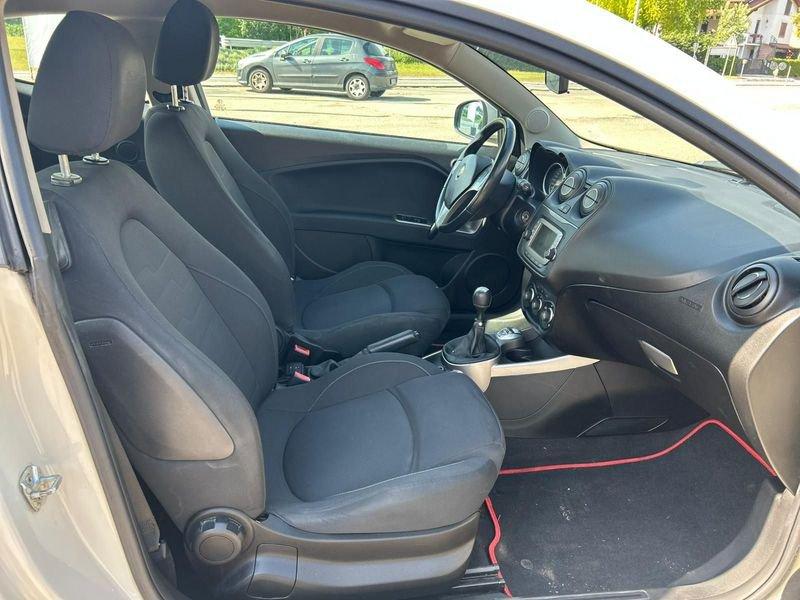 Alfa Romeo MiTo 1.3 JTDM 85CV SES DISTINCTIVE