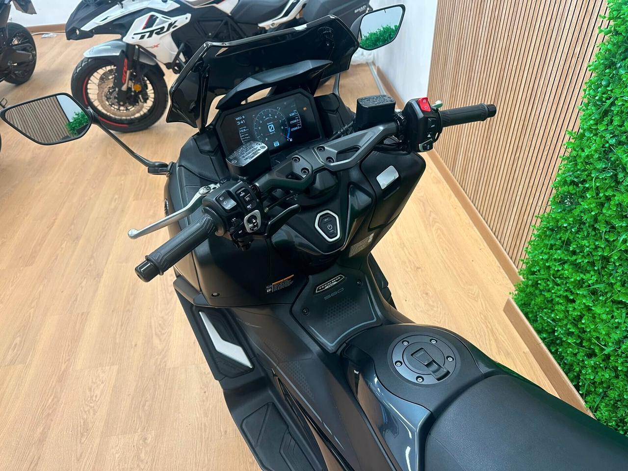 YAMAHA TMAX T-MAX T MAX 560 TECH - 2023 9.000KM