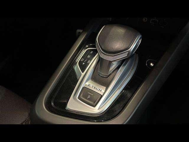 Renault Arkana 1.6 E-Tech full hybrid E-Tech Engineered Fast