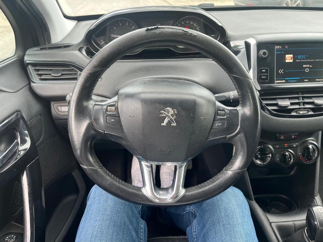 Peugeot 208 PureTech 82 5 porte Allure