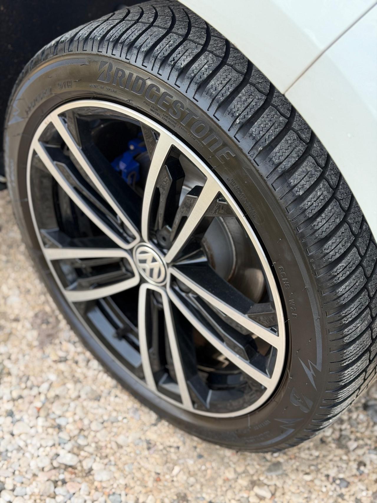 Volkswagen GOLF GTE PLUGIN HYBRID DSG 5P EU6B FULLOPT