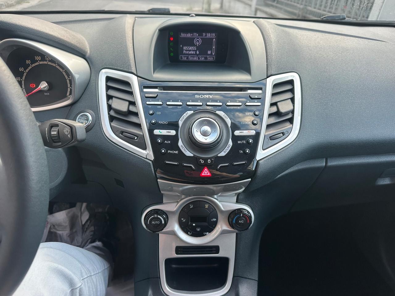 Ford Fiesta 1.2 Gpl 82 Cv Titanium 2012