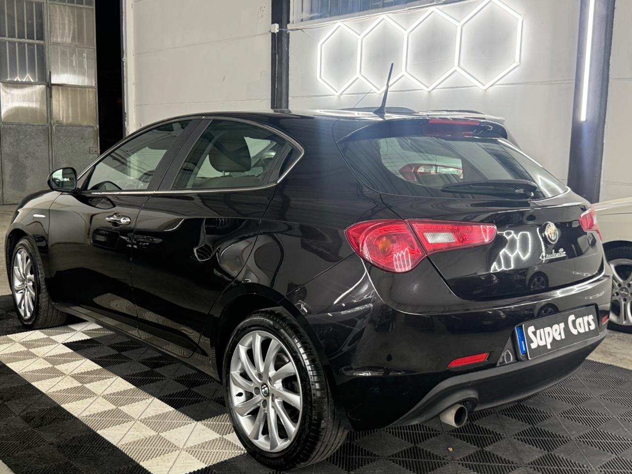 Alfa Romeo Giulietta 1.6 JTDm-2 105 CV Exclusive