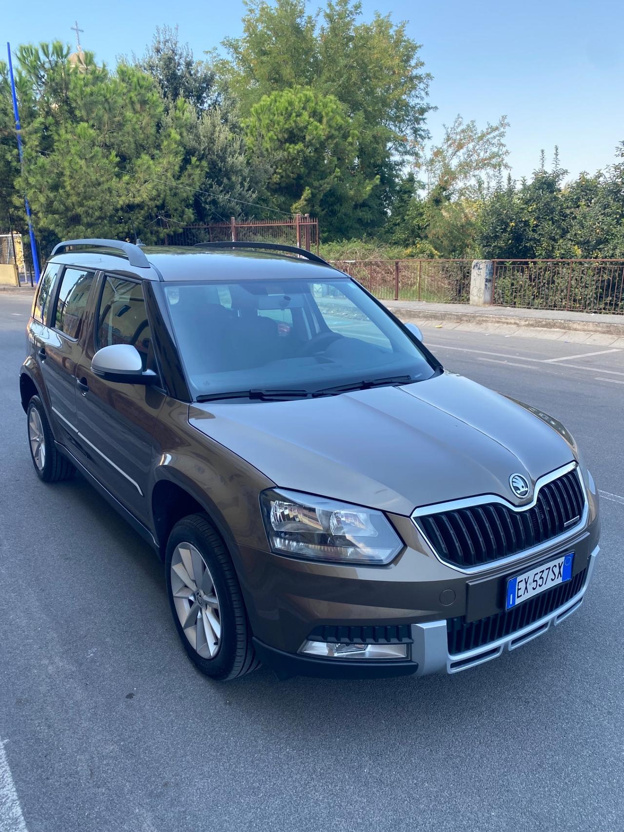 Skoda Yeti Outdoor 1.6 TDI Fine 2014 Full Navi Led