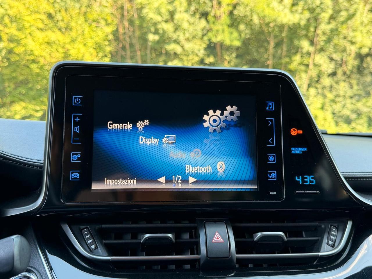 Toyota C-HR 1.2 Turbo CVT 4WD Business
