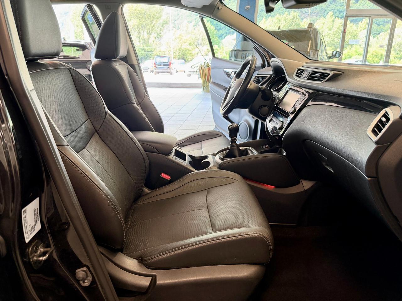Nissan Qashqai 1.5 dCi 110 CV Tekna-NEOPATENTATI-