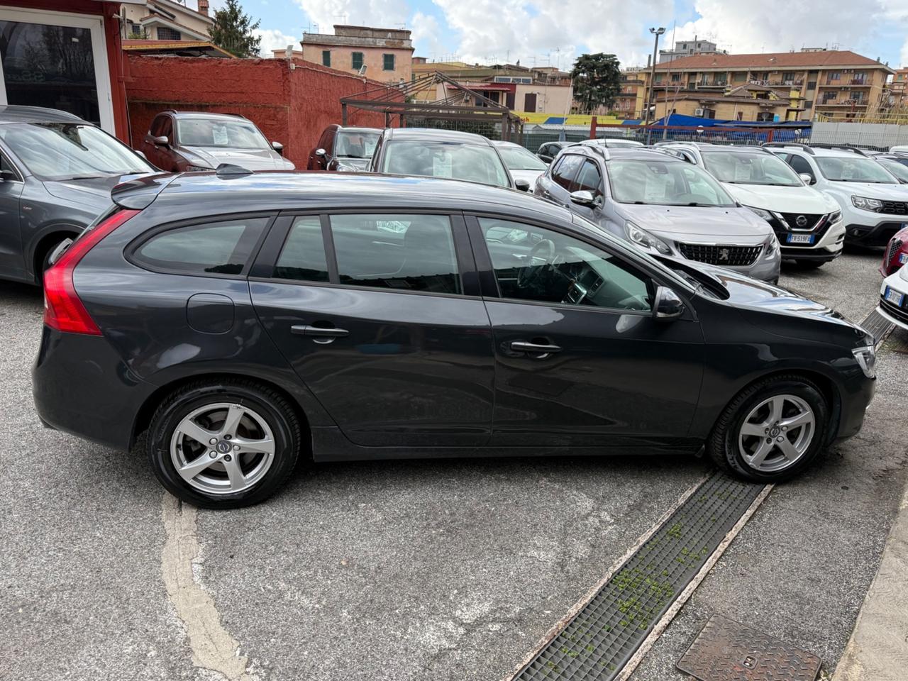 V60 D4 181 cv-Geartronic -Momentum-E6-unipro-