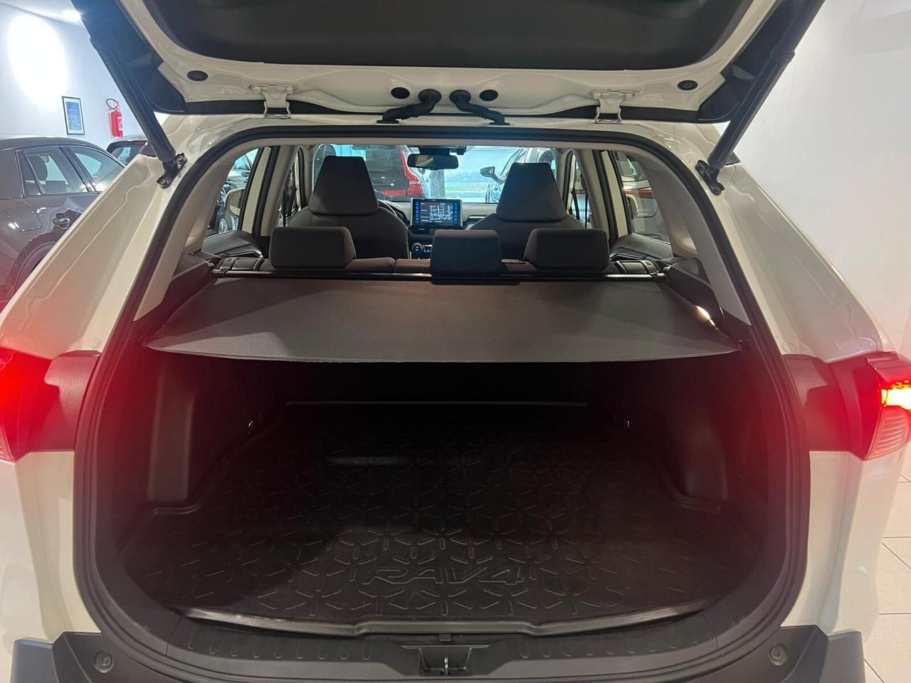 Toyota RAV 4 RAV4 2.5 HV (222CV) E-CVT AWD-i Dynamic