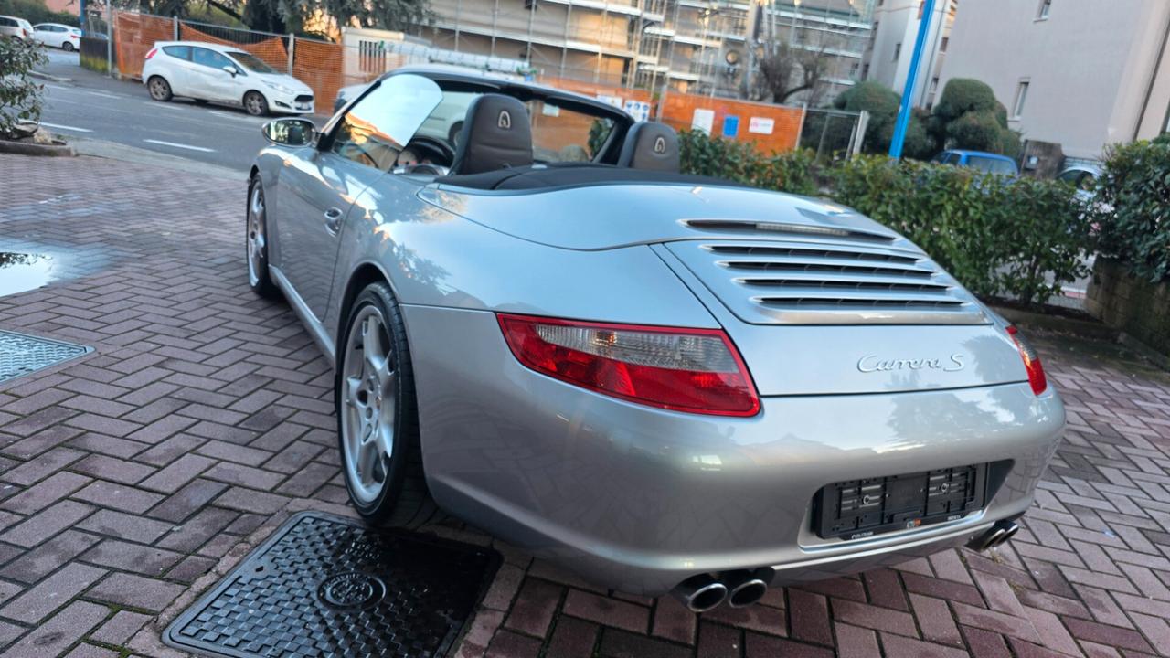 Porsche 911 Carrera S Cabriolet