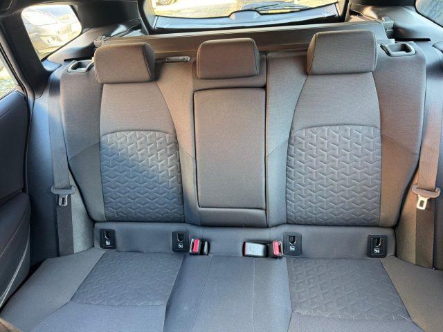 TOYOTA Corolla Touring 1.8 Hybrid Business(AUTOCARRO N1)