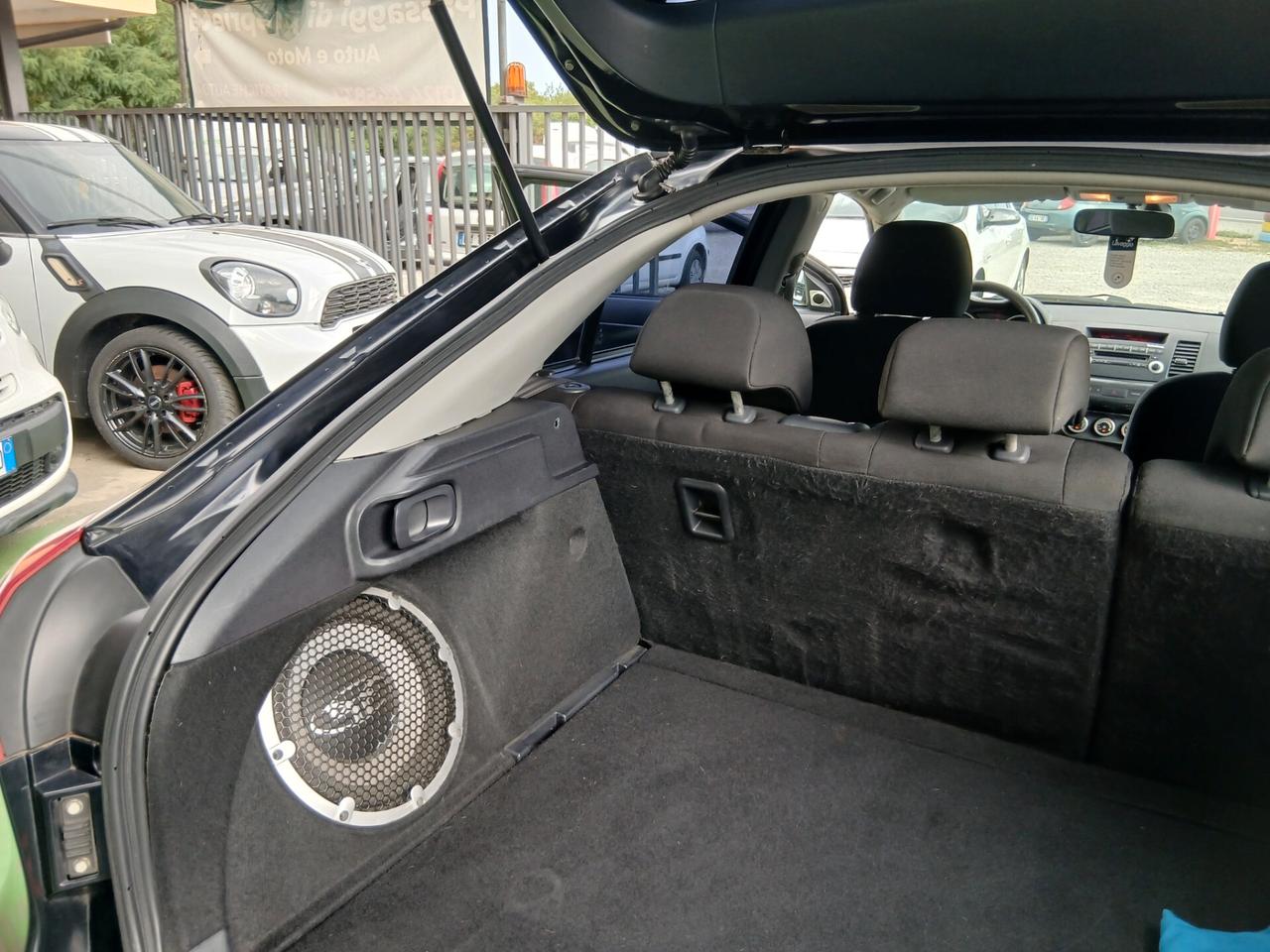 Mitsubishi Lancer 1.8 5p. Sportback Inform