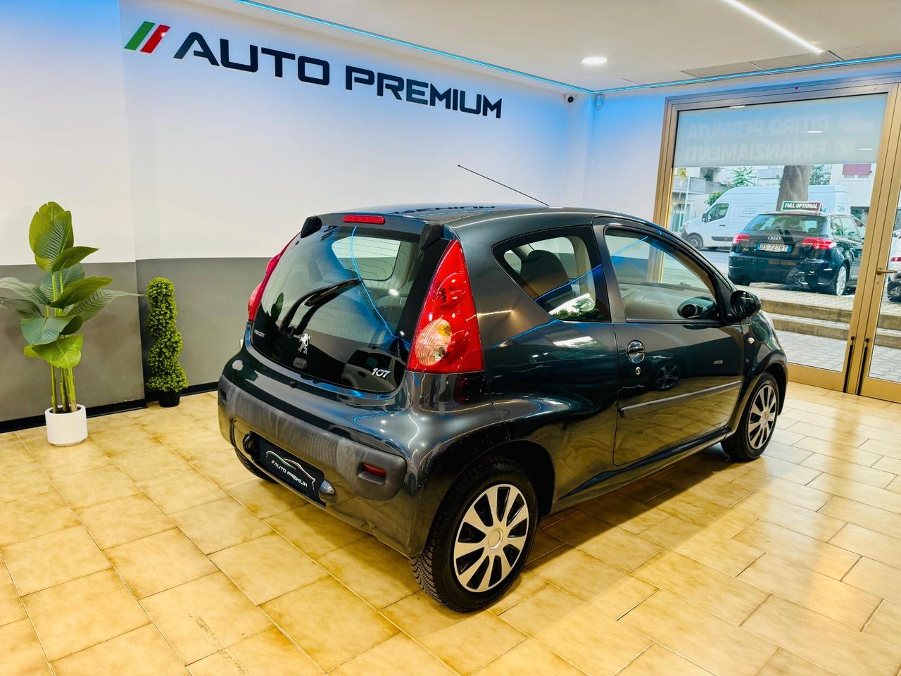 Peugeot 107 Automatica 1.0 da 68CV 3p. PERFETTA
