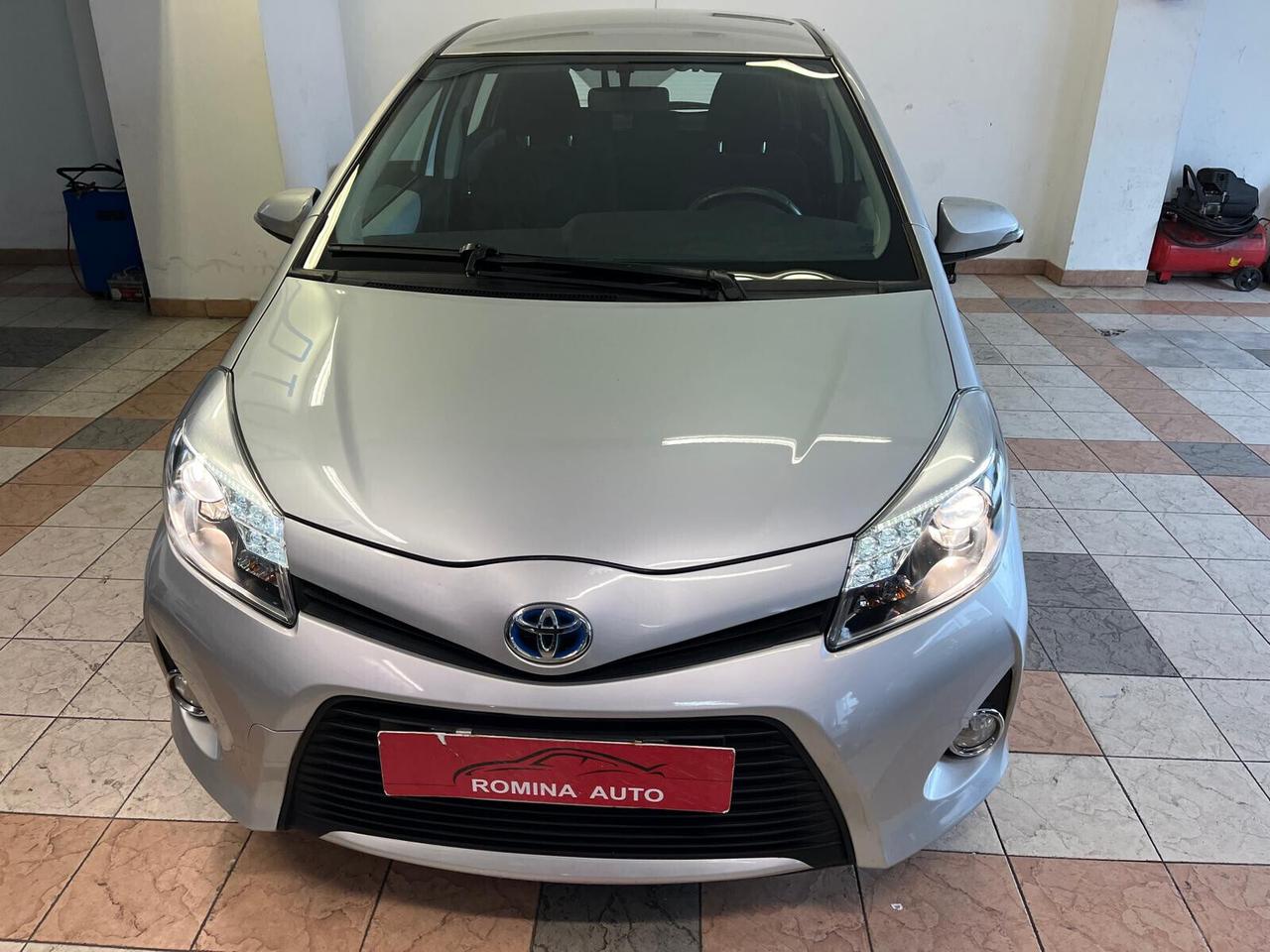 Toyota Yaris 1.5 Hybrid 5 porte Lounge