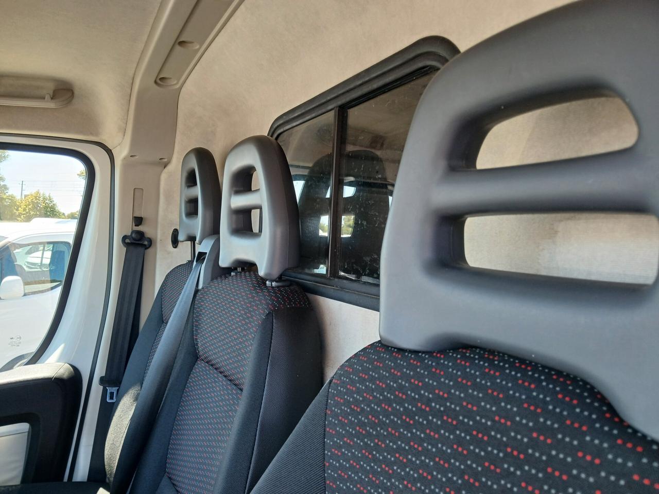 Peugeot Boxer 330 2.2 BlueHDi 130 S&S PC-TN Furgone