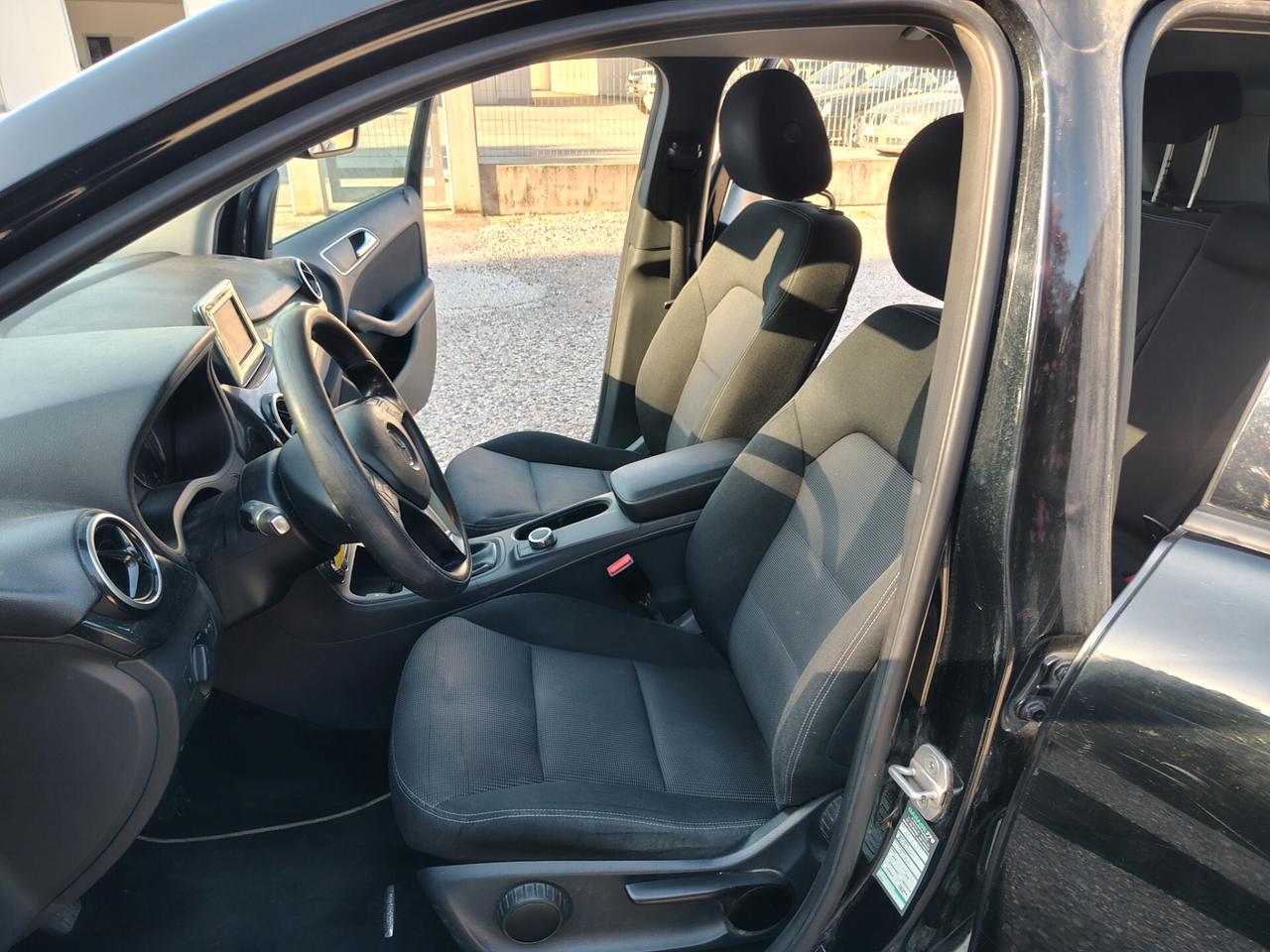 Mercedes-benz B 200 CDI BlueEFFICIENCY Executive