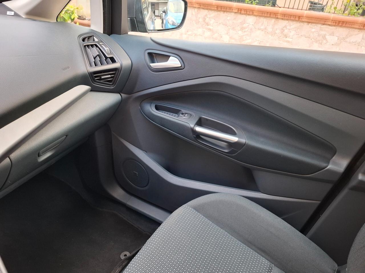 Ford C-Max 1.6 TDCi 115CV Titanium