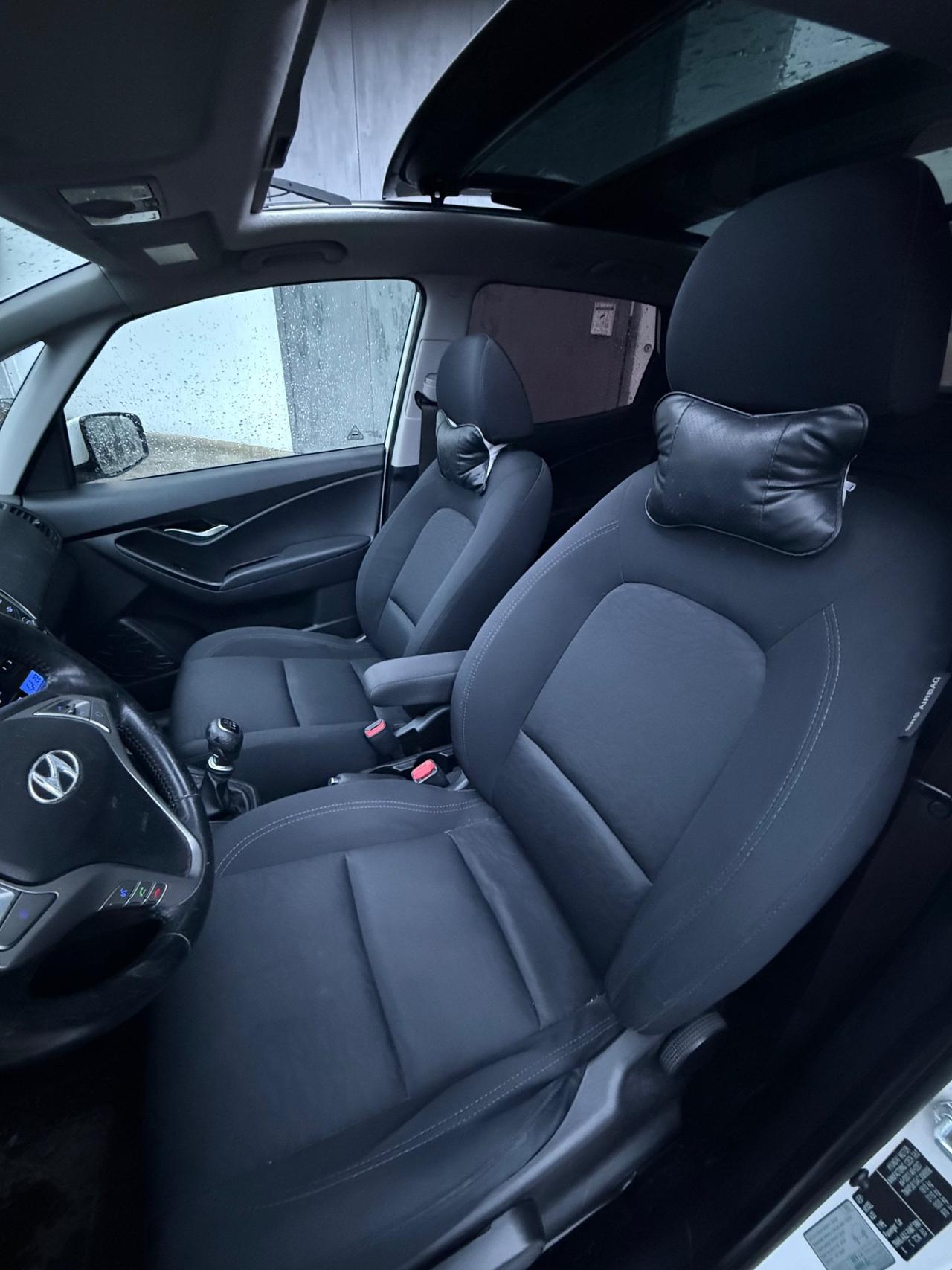 Hyundai iX20 1.6 CRDI FULL TETTO APRIBILE NEOPATENTATI