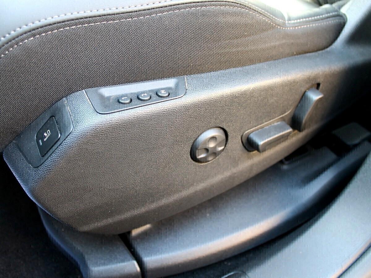 Peugeot 3008 1.5hdi Allure EAT8 TETTO PELLE LED CAM