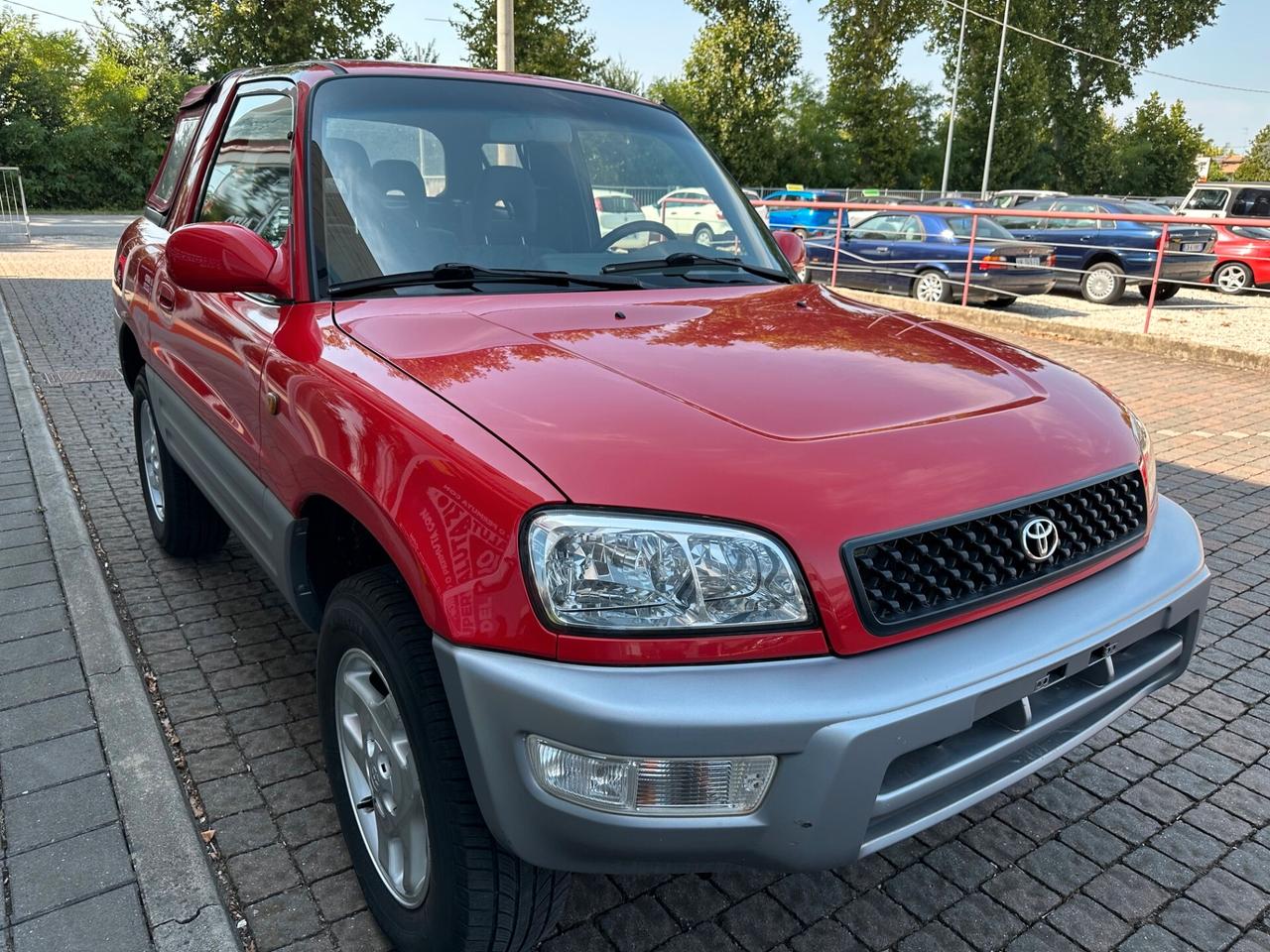 Toyota RAV 4 2.0i 16V cat 3 porte Fun