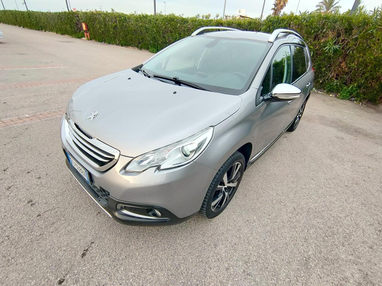 Peugeot 2008 BlueHDi 100 Allure