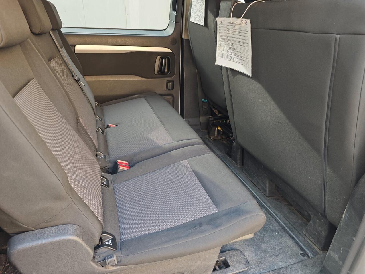 Peugeot Traveler- Pulmino 9 posti-2017