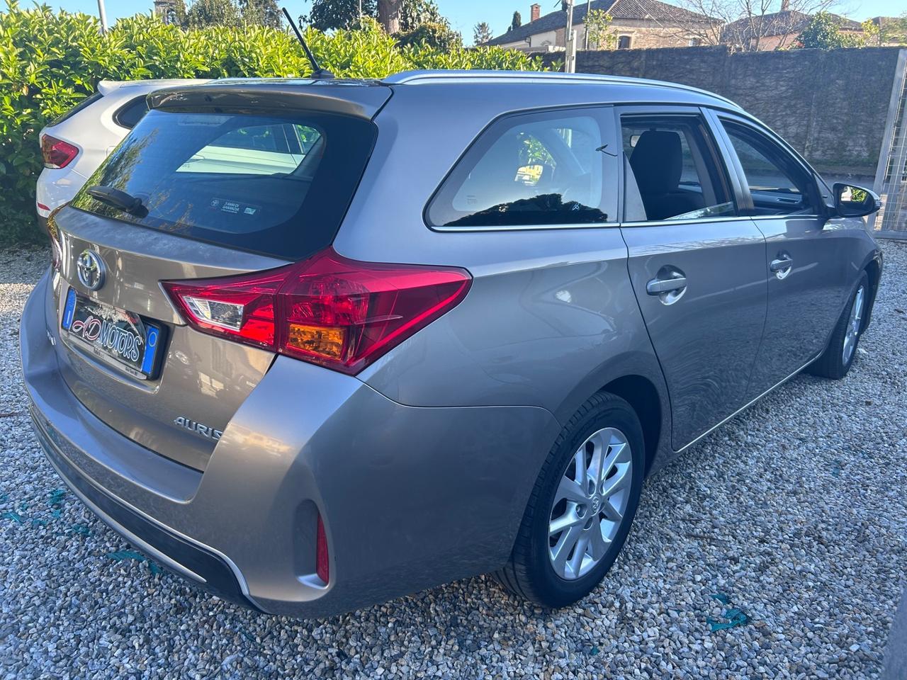 Toyota Auris Touring Sports 1.4 D-4D Lounge