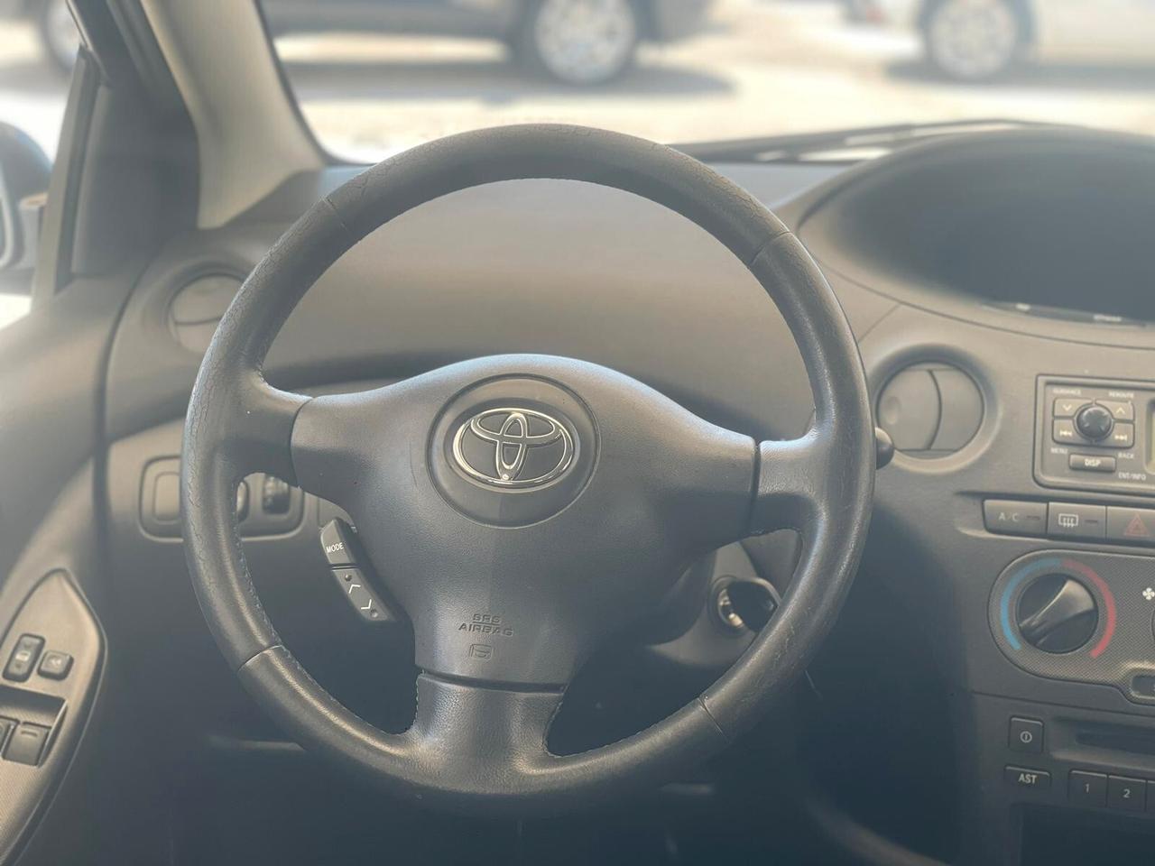 Toyota Yaris 1.4 tdi D-4D cat 5 porte Expo Clima
