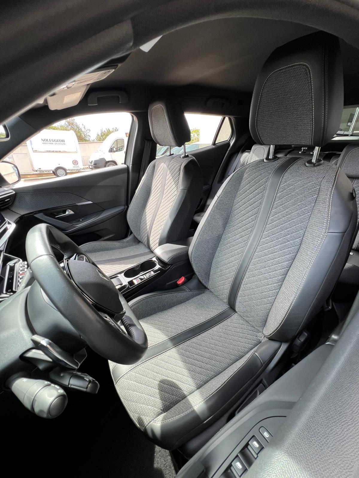 Peugeot 2008 BlueHDi 130 S&S EAT8 GT