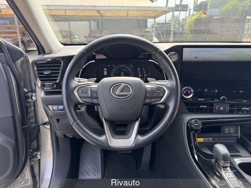 Lexus NX Plug-in 4WD Premium