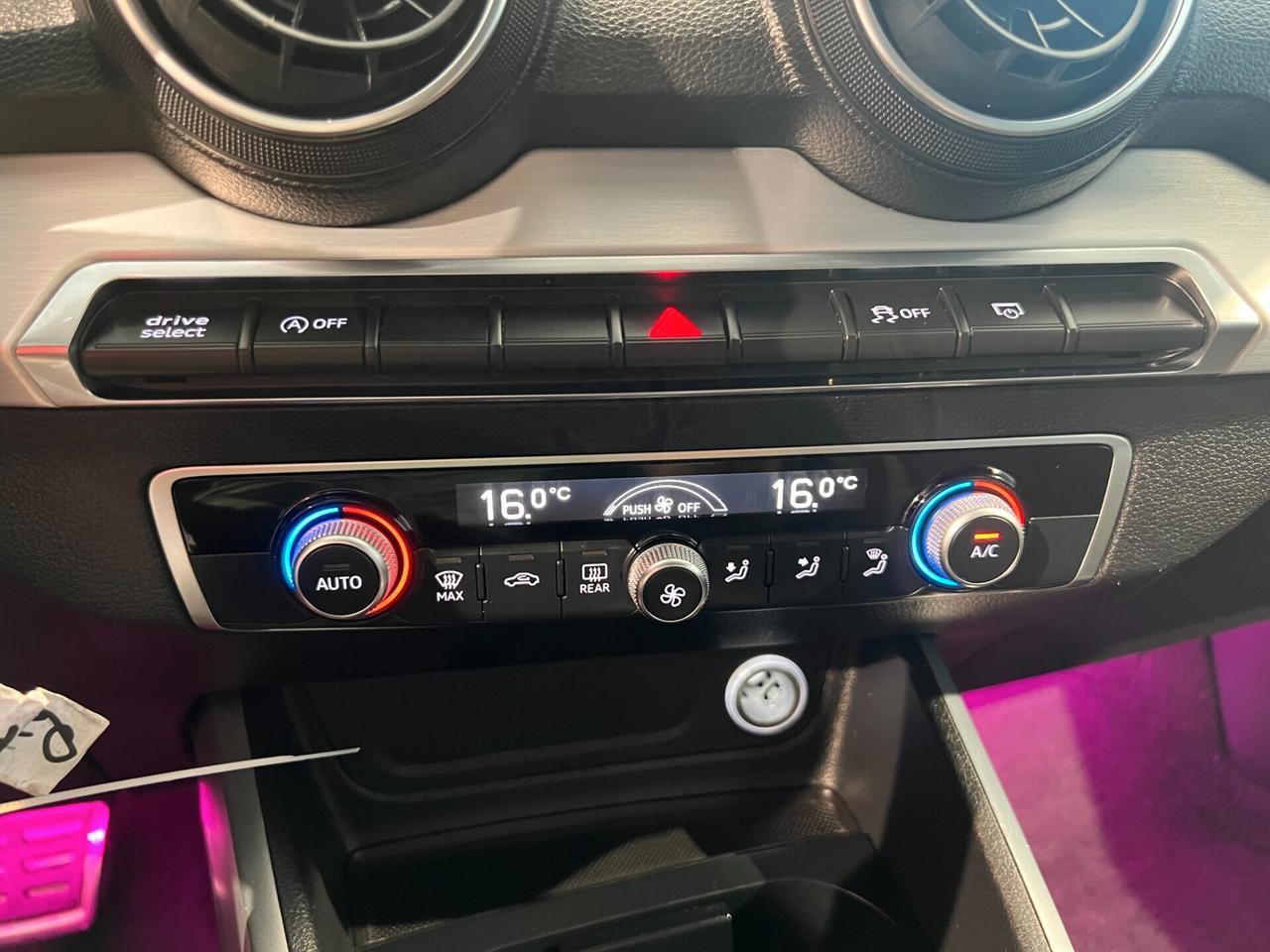 Audi Q2 30 TDI S tronic Admired