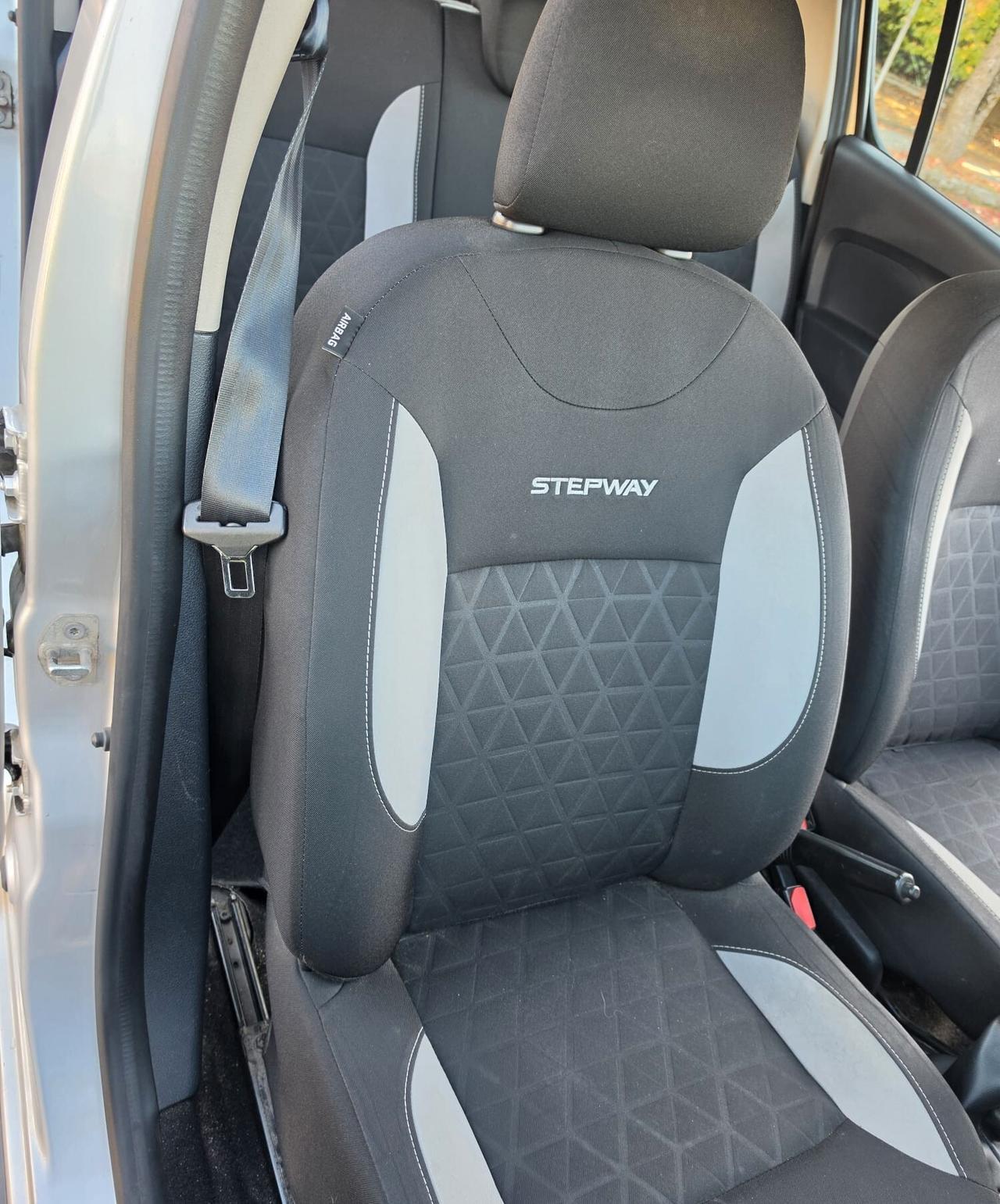 Dacia Sandero Stepway neopatentati