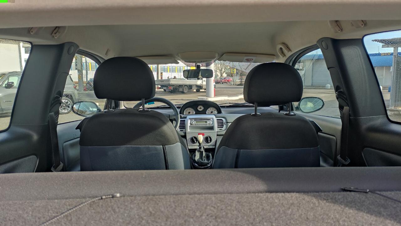 Lancia Ypsilon 1.2 soli 62000km NEOPATENTATI - 2009