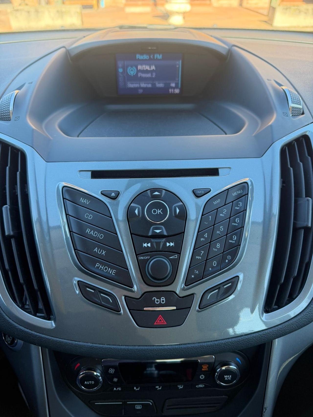 Ford C-Max 1.6 TDCi 115CV Titanium Business neopatentati