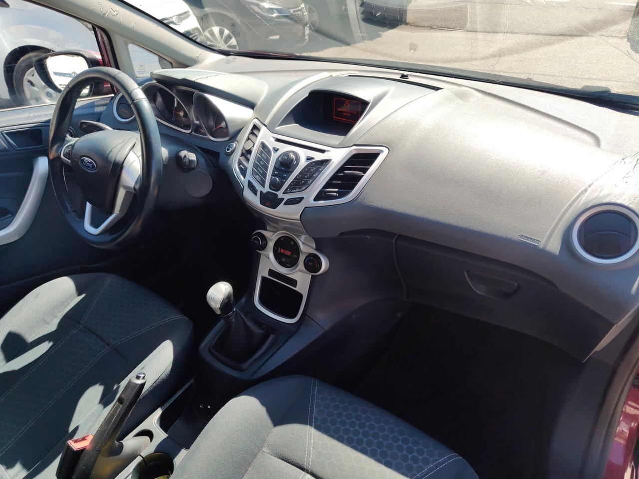 Ford Fiesta 1.4 TDCi 5p. Titanium