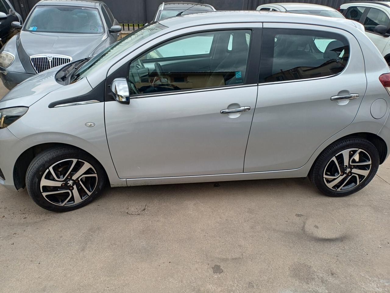Peugeot 108 VTi 68 5 porte Allure