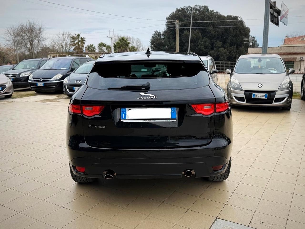 Jaguar F-Pace 2.0 300 CV AWD aut. Pure