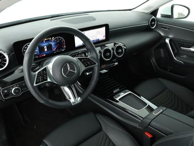 MERCEDES-BENZ A 180 Automatic Progressive Advanced