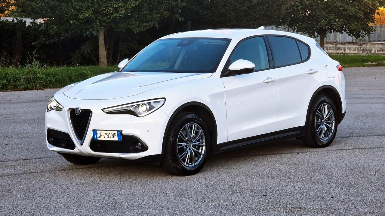 Alfa Romeo Stelvio 2.2 Turbodiesel 190 CV AT8 Q4