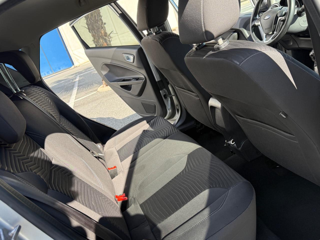 Ford Fiesta 1.4 97 CV - GPL Titanium-FULL