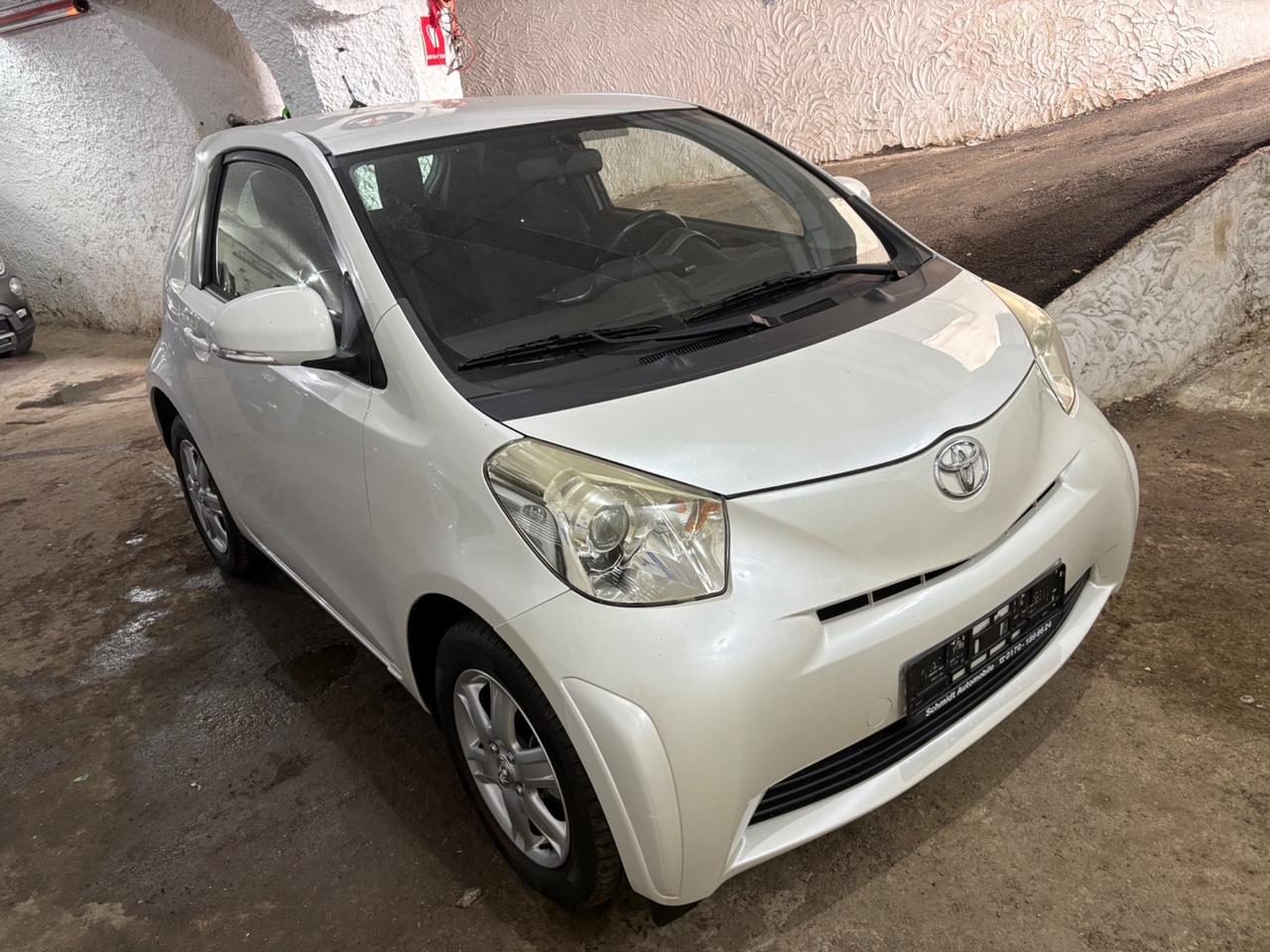 Toyota iQ 1.0